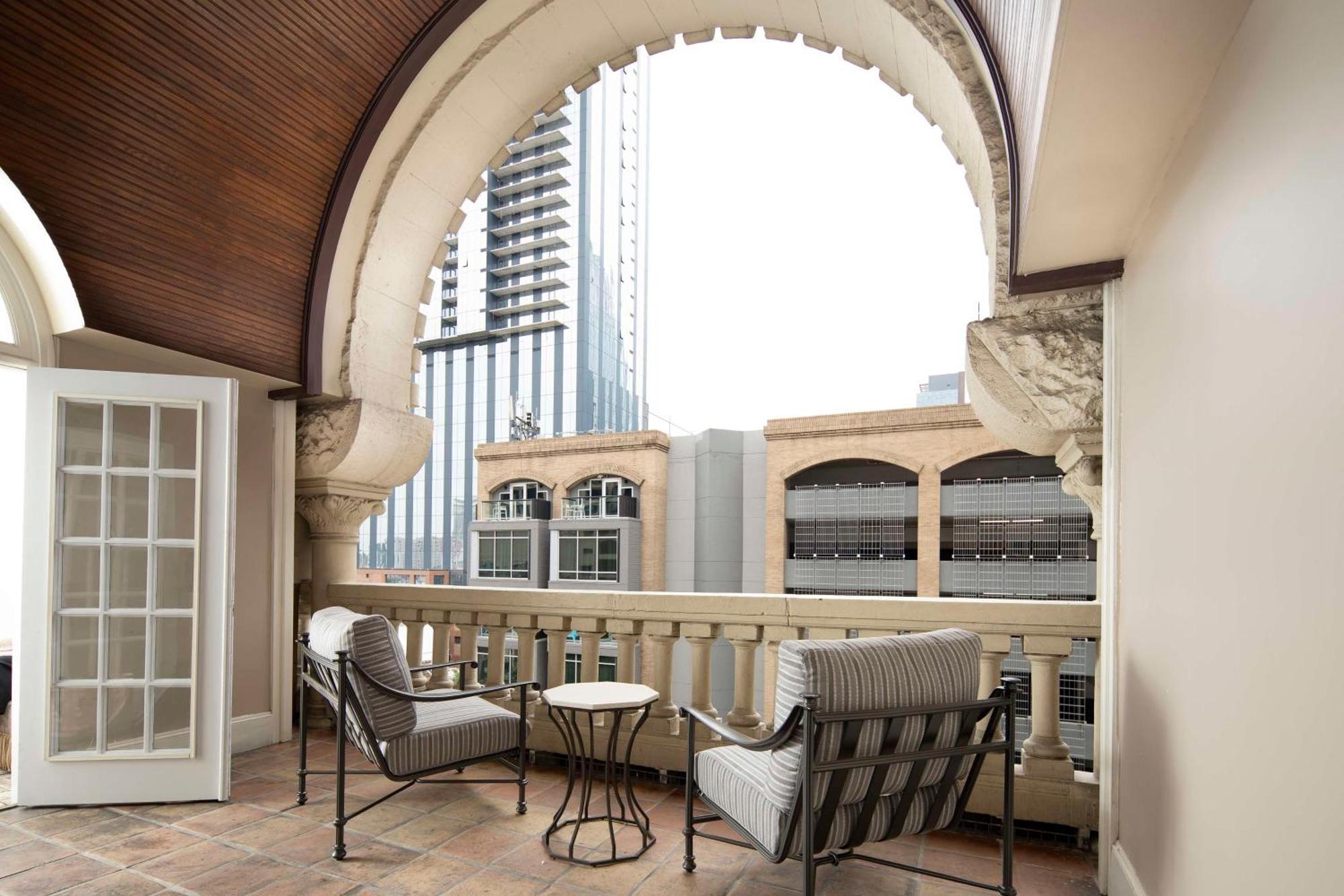 The Driskill Austin Exterior photo